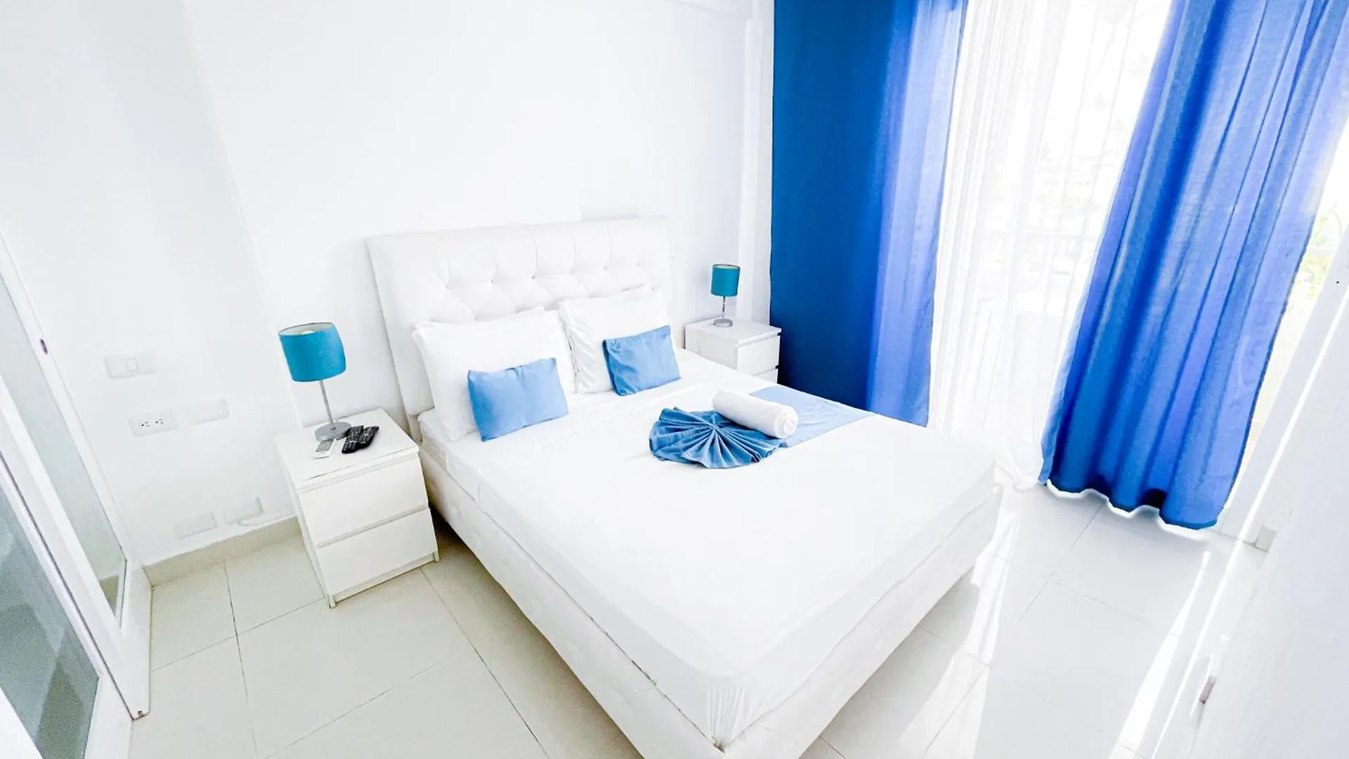 Caribbean Deluxe Ducassi Suites Studios Hotel Rooftop Pool Beach Club & Spa Punta Cana